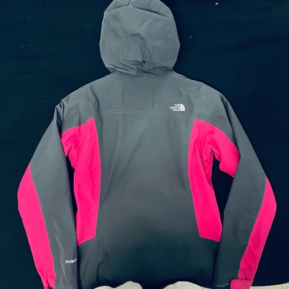 The North Face “Hyvent” Jacket, Women’s XS & LIKE NEW! - Picture 9 of 10